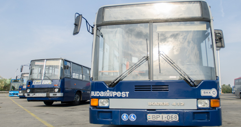 Az Ikarus 412-es alacsonypadlós városi autóbuszok 1999 óta szállítják utasainkat nap mint nap.