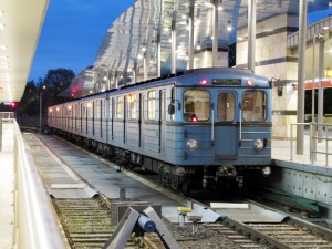 EV3 típusú metrószerelvény az Örs vezér terén