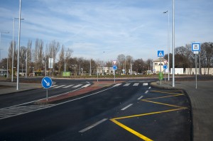 Kozma utcai körforgalom_taxiöböl