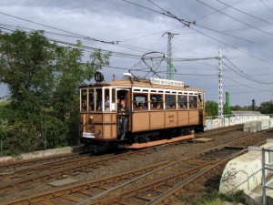 A 1074-es pályaszámú nosztalgia villamos (fotó: Halász Péter)