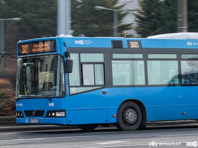 32_busz