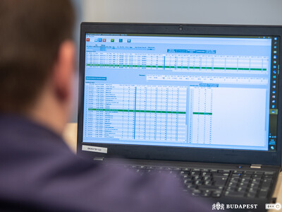 Adatgyűjtés és -elemzés