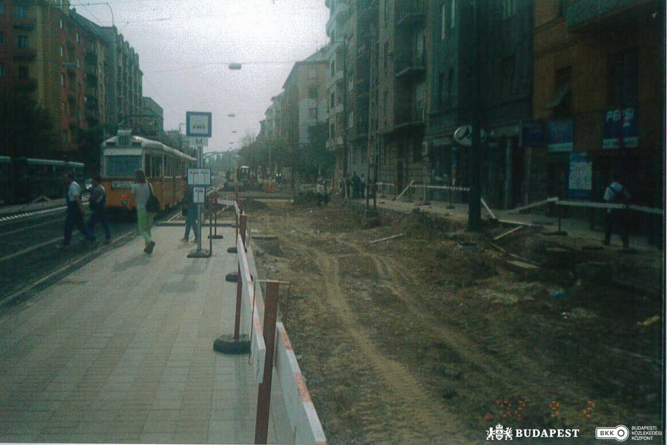 Elbontották a régi útpályát a Szent Gellért tér és a Móricz Zsigmond körtér között