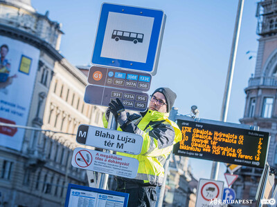 BKK_Fotó_Blaha_Táblacsere 2 