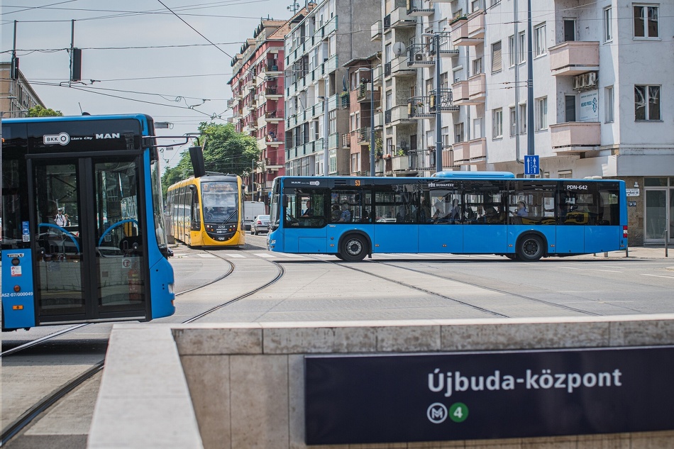 Közösségi közlekedés.