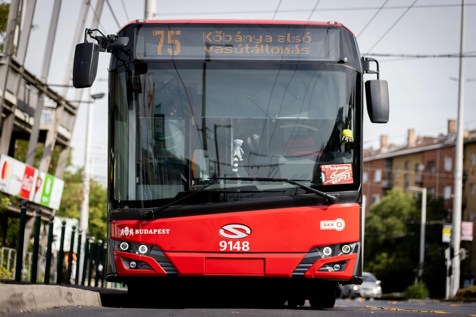 75-ös trolibusz.