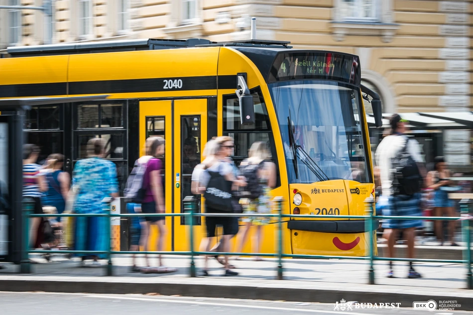 BKK-BRFK járatellenőrzés.
