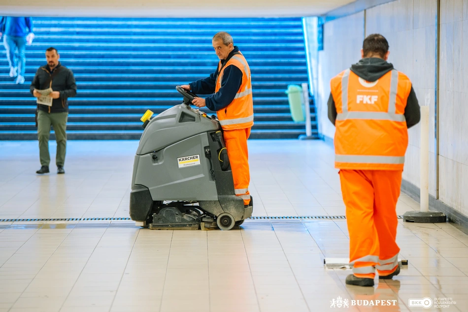 Köztisztasági és közrendvédelmi akció az Örs vezér terén.