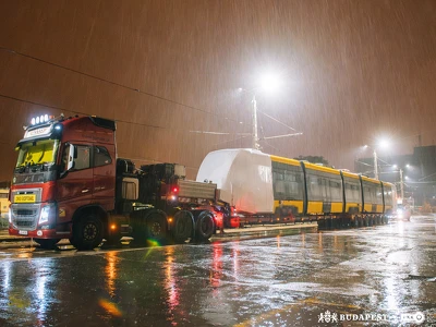 CAF-villamos érkezése (4)