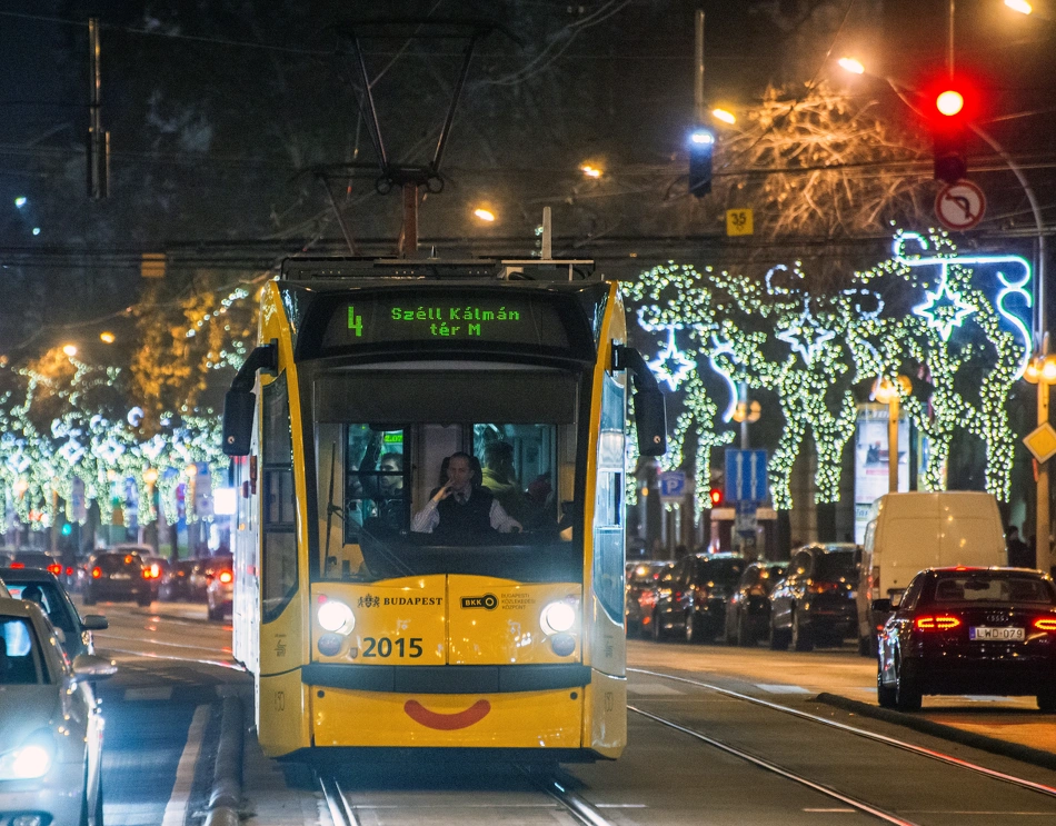 Ünnepi villamos.