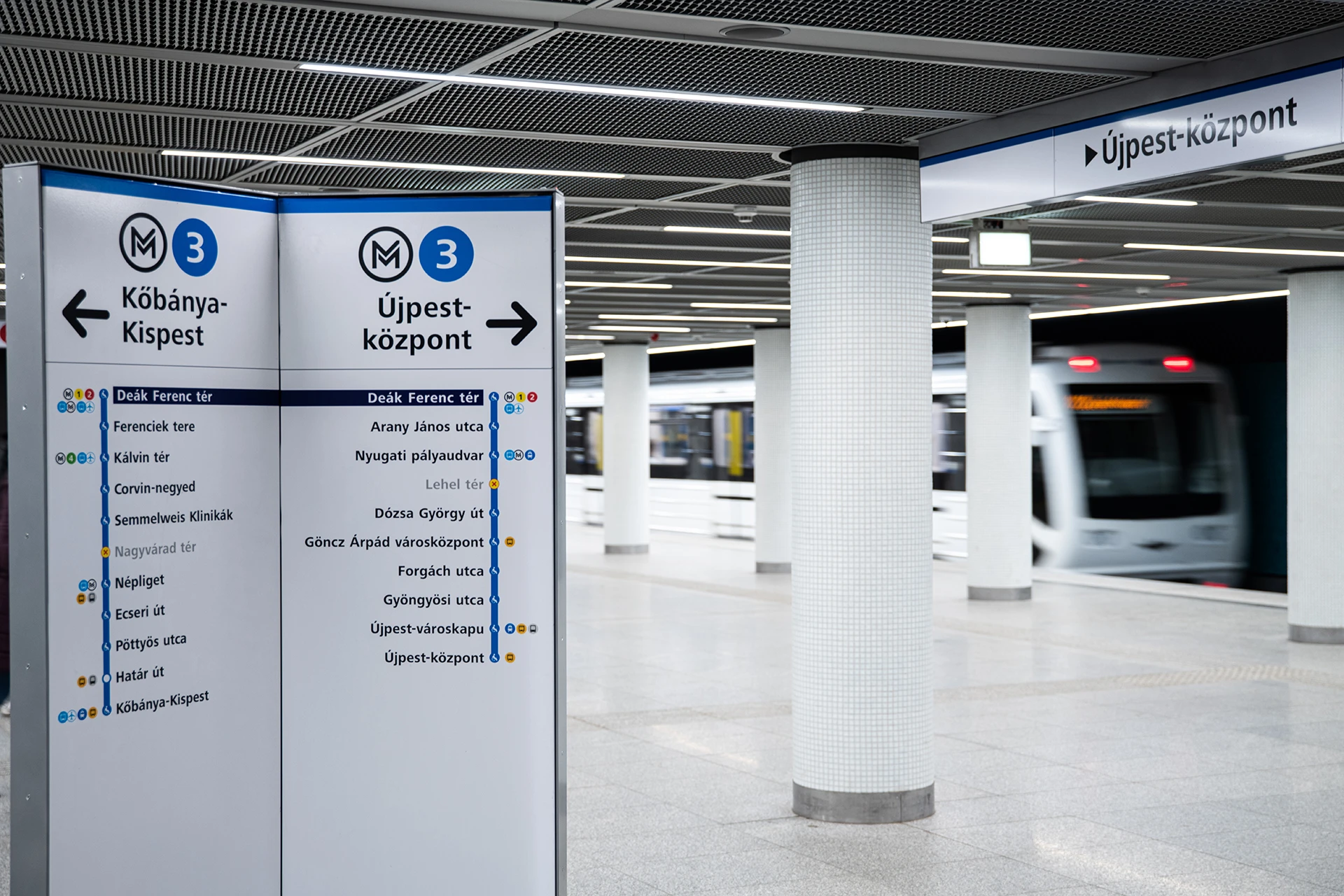 One station of metro line 3