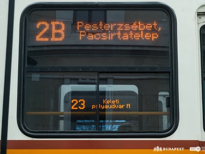 Villamosok kijelzője (2)