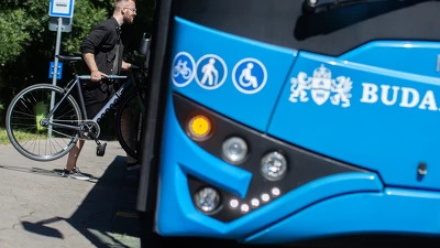 Hamarosan még több járművön lehet kerékpárt szállítani a Fővárosban