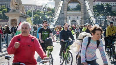 MOL Bubival az I Bike Budapest felvonulásra – forgalmi változások szombat délután a fővárosban