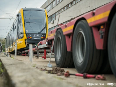 CAF-villamos érkezése (1)