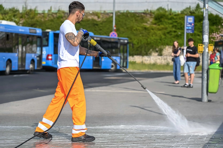 Nagytakarítás Kelenföldön.