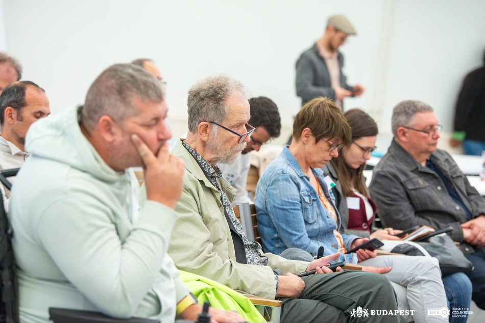 Nagykörút témacsoport a Rákóczi tér vásárcsarnokban.