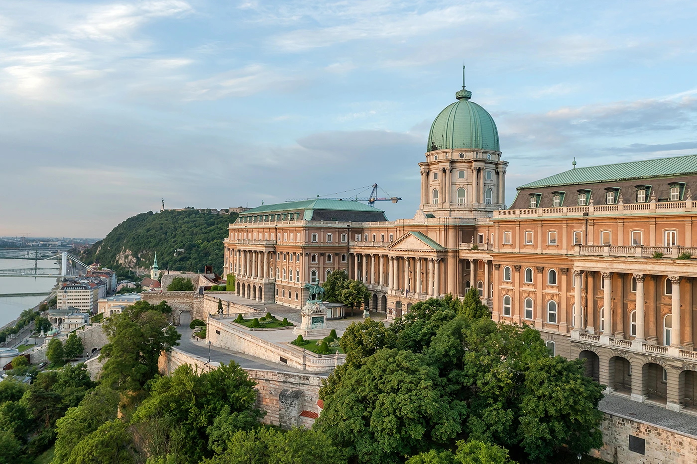 Budavári Palota