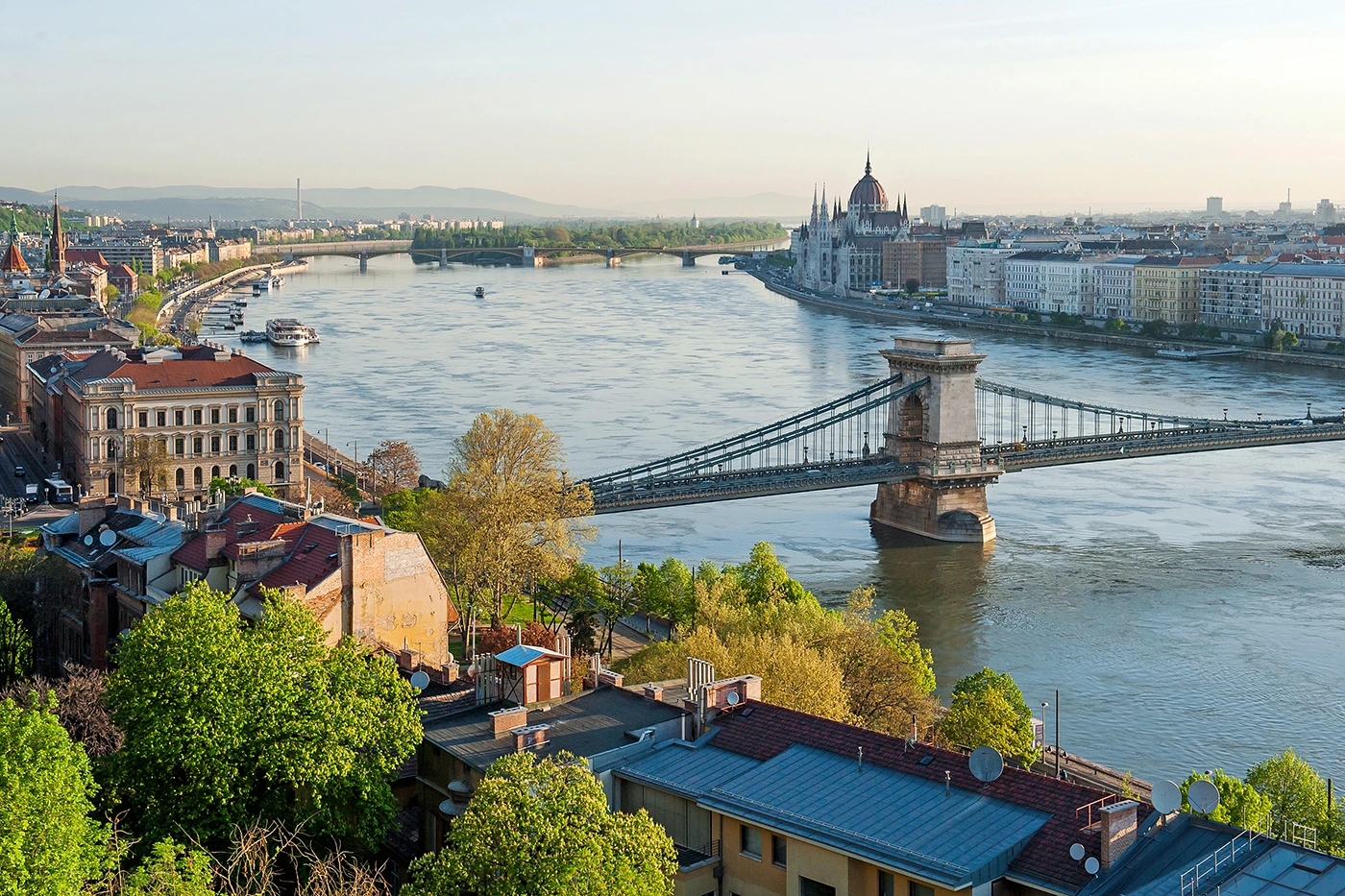 Explore Budapest!