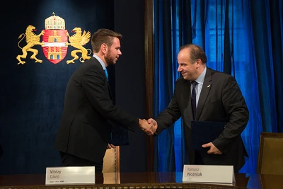 Ennek a képnek nincs leírása.