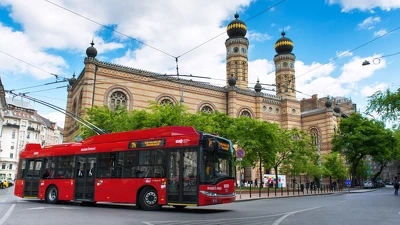 Gyakorlatilag megszűntek a trolik haladását akadályozó beparkolások Erzsébetvárosban