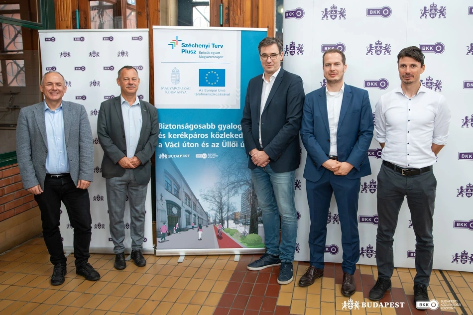 A sajtótájékoztató résztvevői