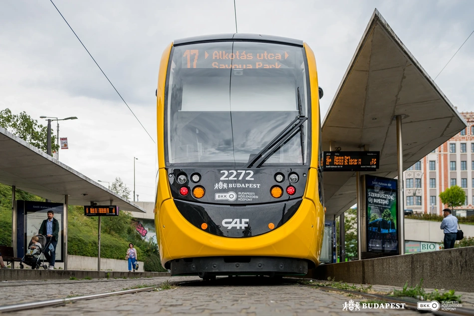 CAF-villamos Budapesten