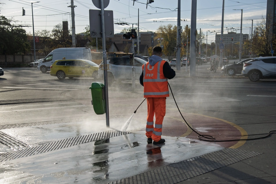 Köztisztasági akció Zuglóban.