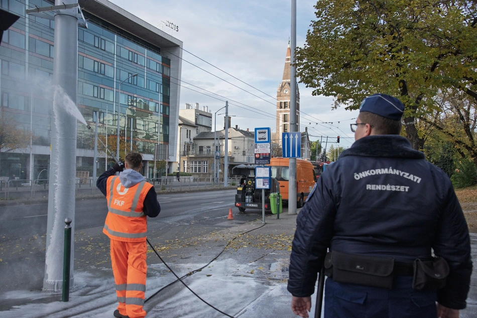 Köztisztasági akció Zuglóban.