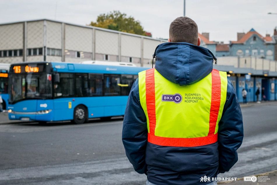Közös járatellenőrzés.