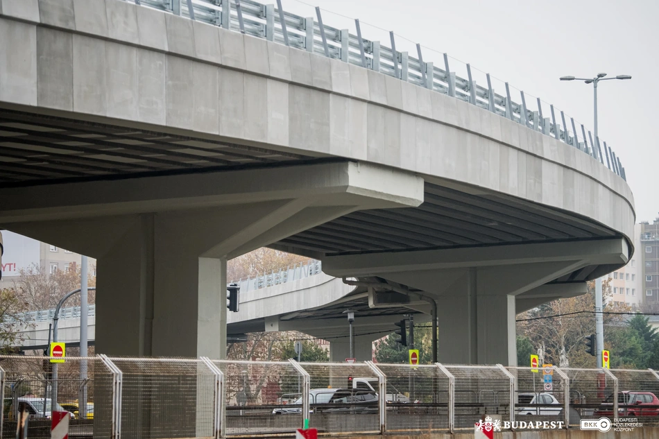 Flórián téri déli híd.