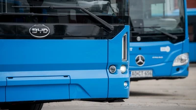 Pár nap, és forgalomba állnak az új elektromos BYD autóbuszok