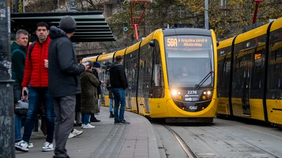 Már 23 új CAF-villamos közlekedik Budapesten