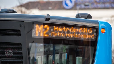 Rövidített útvonalon jár az M2-es metró novemberben több estén és két hétvégén