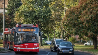 Iskolakezdésre új megálló a 82-es trolibusz vonalán