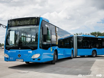 BKK_csuklos_busz_Arriva