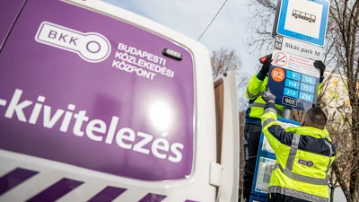 A Fővám téren és a Bikás parknál is fejlesztette az utastájékoztatást a BKK