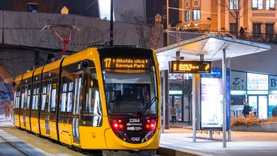 Forgalomba állt a 28. CAF-villamos, tovább bővült Budapesten az alacsonypadlós flotta