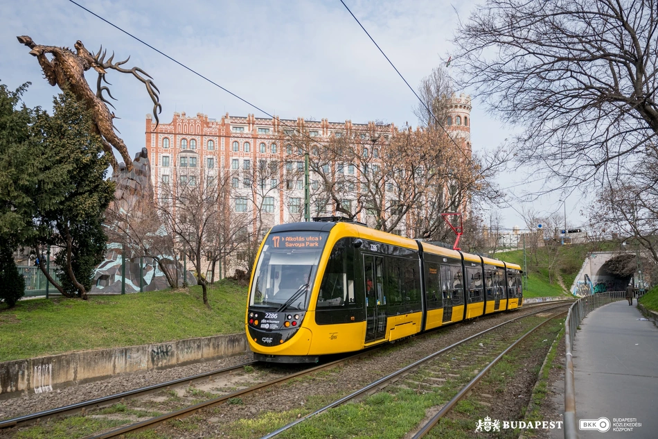 új CAF-villamos Budapesten.