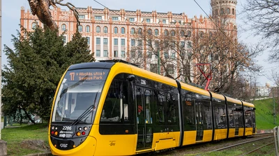 Megérkezett a 30. új CAF-villamos – egyre több korszerű jármű közlekedik Budapesten