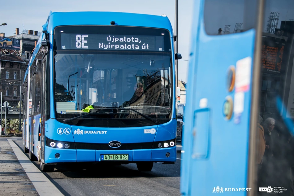 Elektromos BYD busz a 8e vonalán
