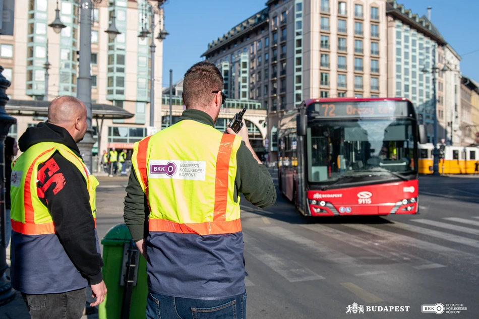 Fokozott ellenőrzés.