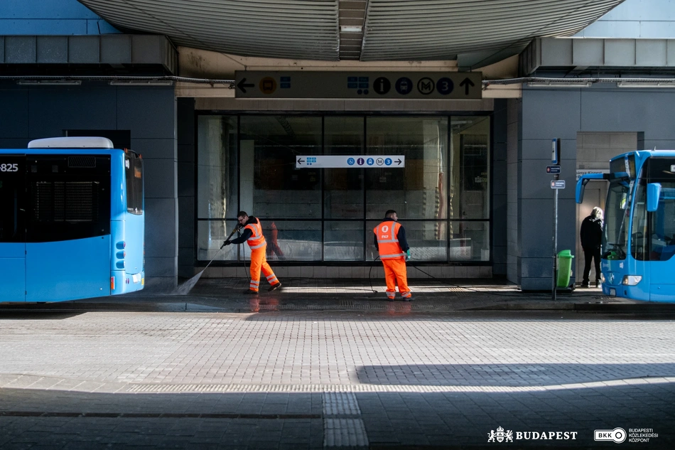 Köztisztasági és közrendvédelmi akció a KÖKI-nél.