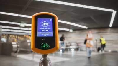 Vonaljegyvásárlás és -érvényesítés egyetlen érintéssel - április 22-től minden metrón elérhető a Pay&GO fizetés 