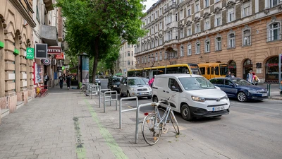 Szerdán kezdődnek a munkák a Mester utcában, az útfelújítás miatt változik a forgalom