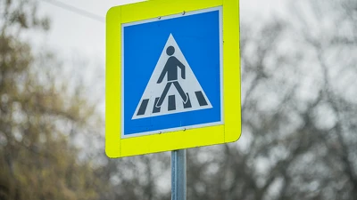 Nem luxus egy jó zebra - korszerű gyalogátkelőhelyeket alakítanak ki