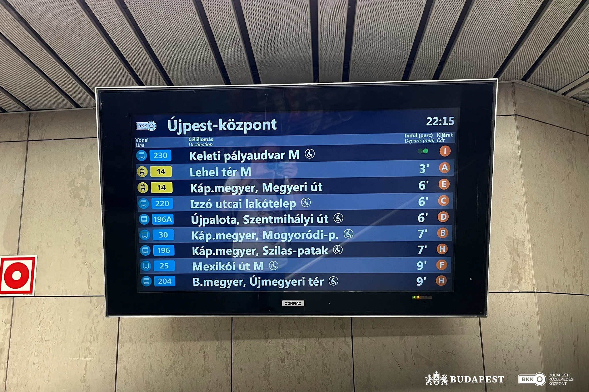 Közterületi monitor aluljáróban