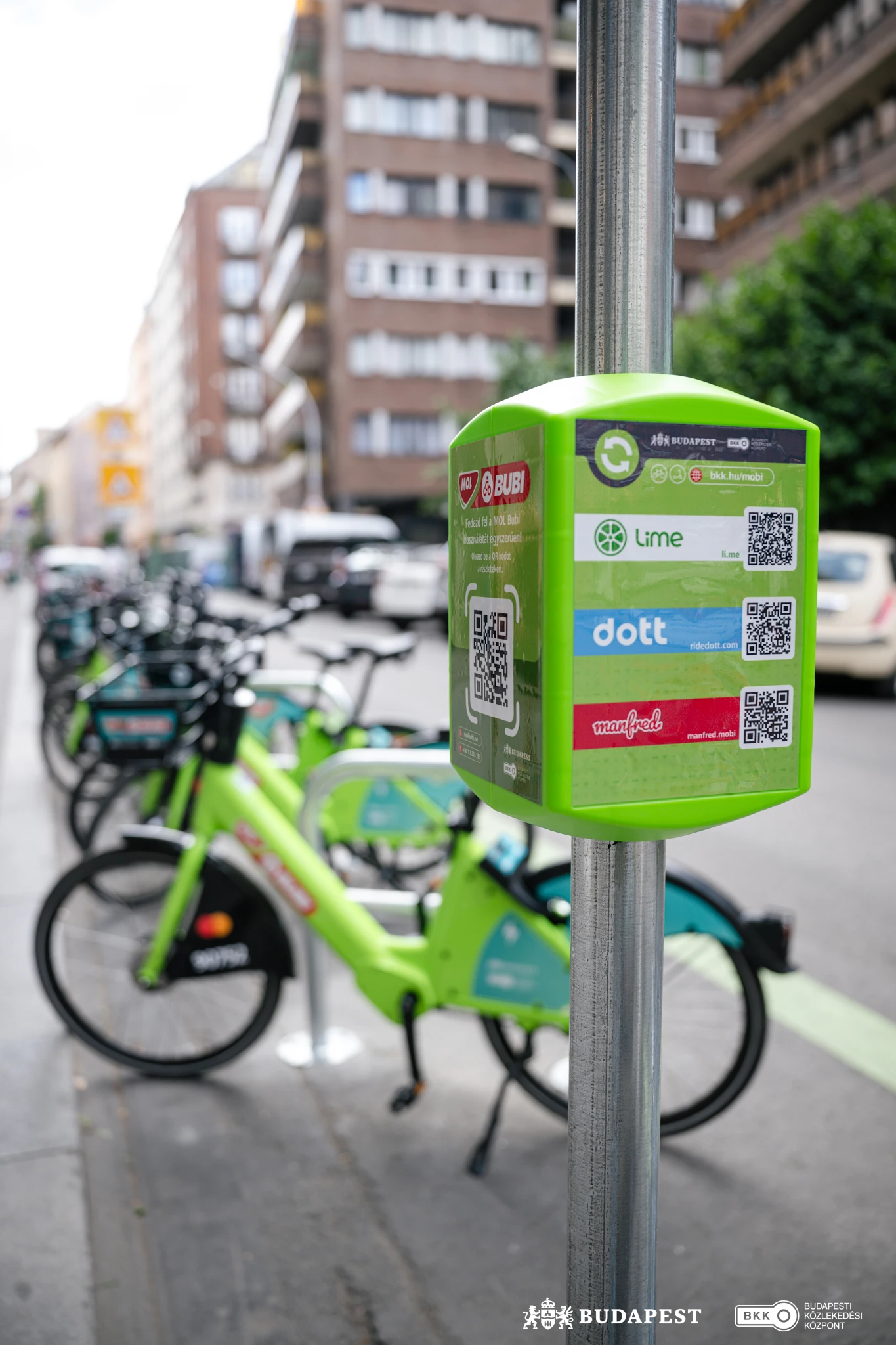 Fotó a Rumbach Sebestyén utcában lévő Mobi-pontról