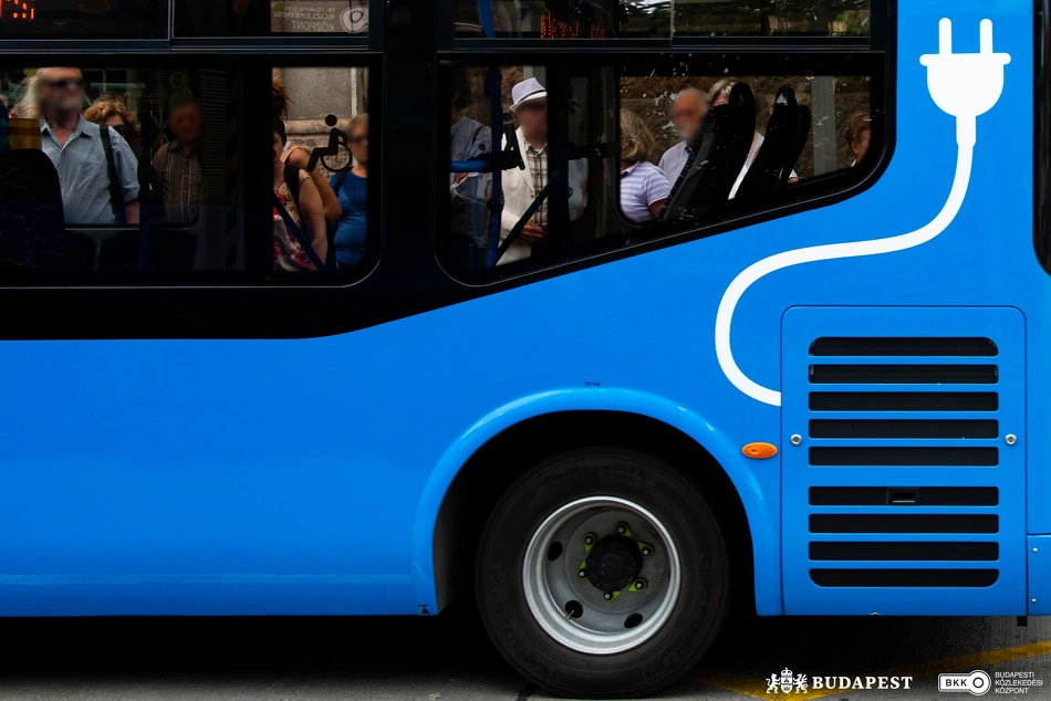 Elektromos busz