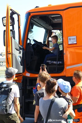 Ennek a képnek nincs leírása.